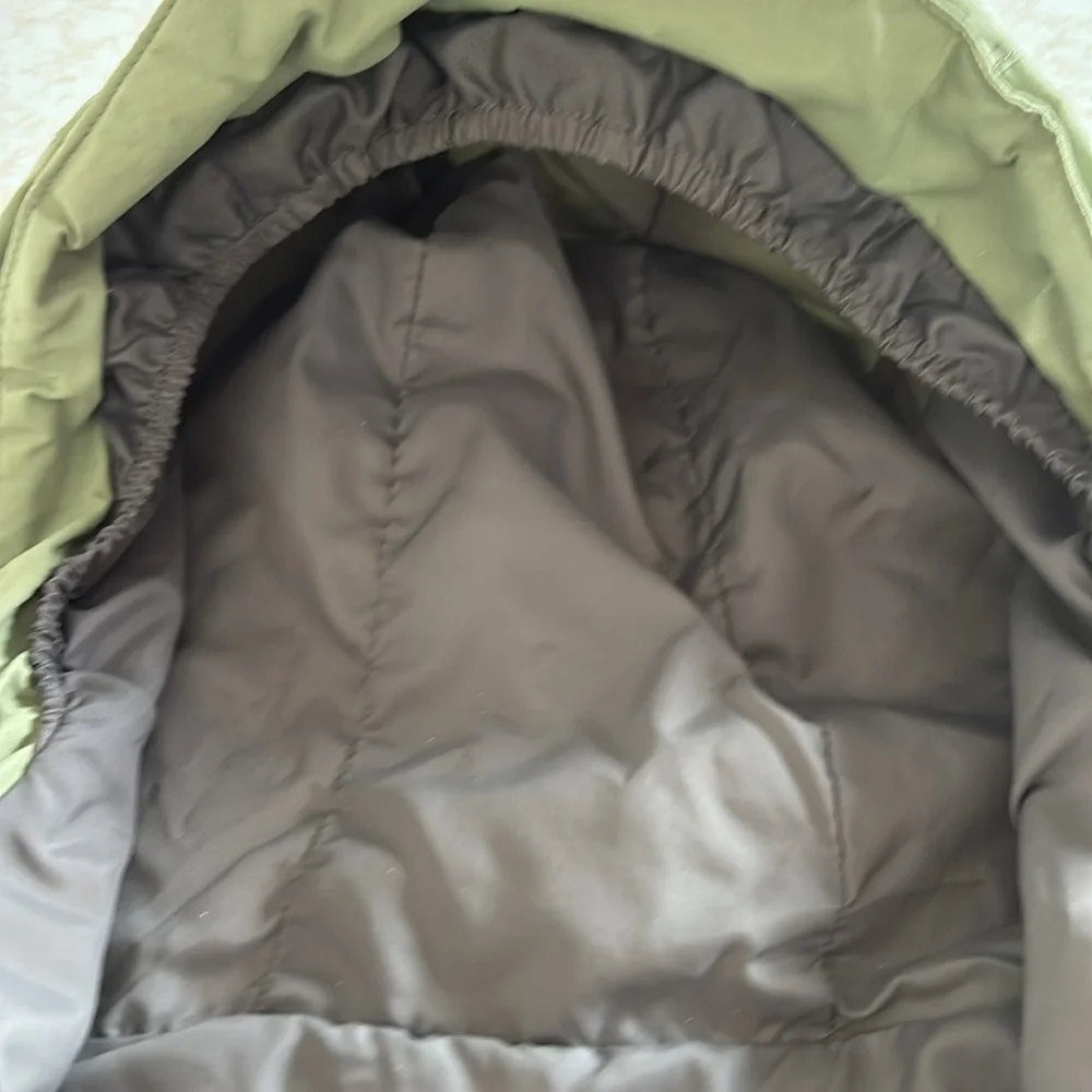 North Face Girls Large L light weight hooded coat. Green & Gray. EUC!! Preloved - Picture 9 of 12